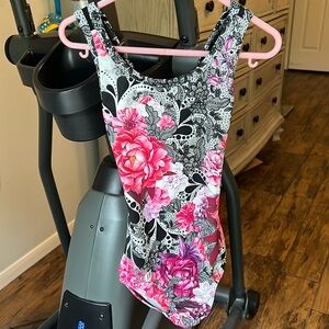 Sylvia P Maggie Nichols Size child 8 leotard